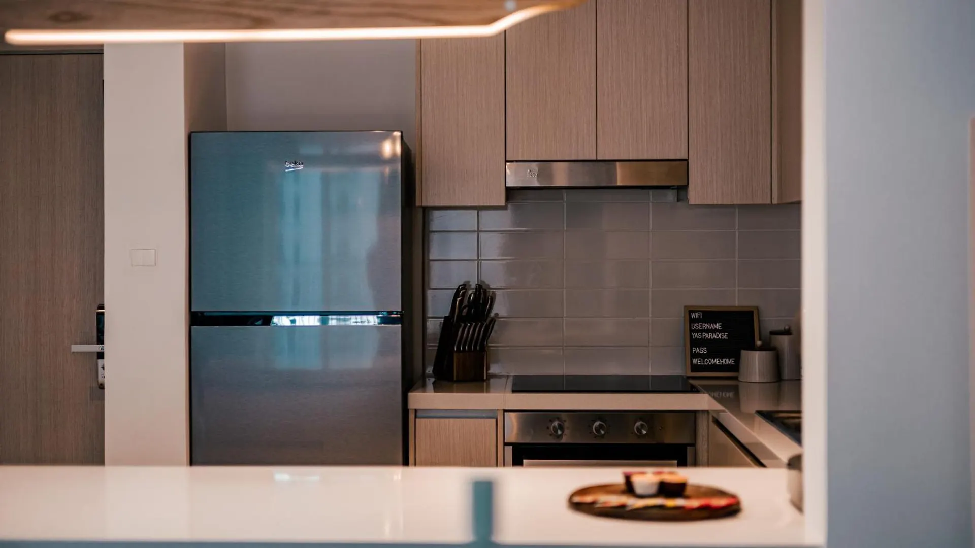 Yas Island Elegant 2Br With Lake & Pool View Абу-Даби Апартаменты